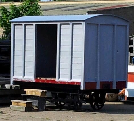 Sunshine, two SR wagons, a roadway, some fencing, and a workshop fund launch